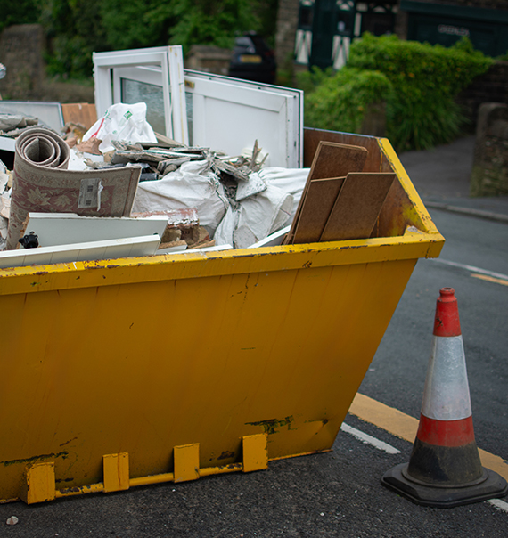 Builders Maxi Skips Hazel Grove